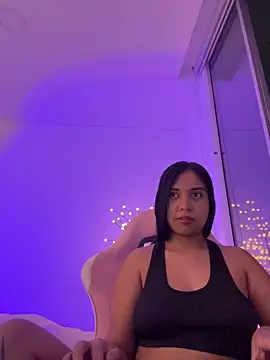 aly nicols online show from 25, 11, 2025