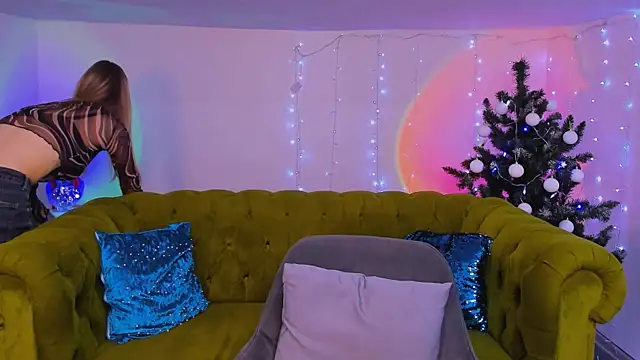 sassy cutie online show from 16, 12, 2025