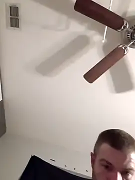 Snapshot of DadDDick925 chatting on 26, 11, 2025 DadDDick925 online show from 26, 11, 2025