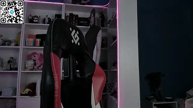 Holy Mistress S online show from 24, 2, 2026