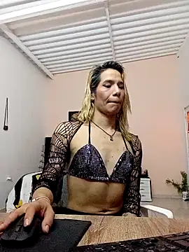 Snapshot of Grreichellsecret_ chatting on 29, 10, 2025 Grreichellsecret  online show from 29, 10, 2025