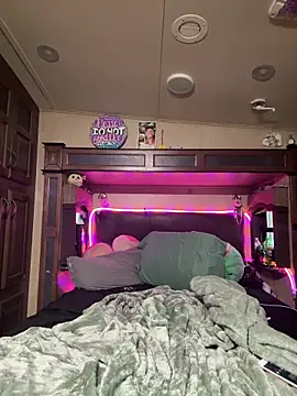 Snapshot of lostinherwonderland chatting on 29, 10, 2025 lostinherwonderland online show from 29, 10, 2025