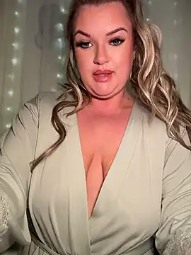 Scottish Milf Bella xo online show from 9, 4, 2026