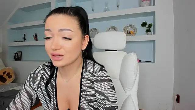 Snapshot of juliexxx chatting on 24, 2, 2026 juliexxx online show from 24, 2, 2026