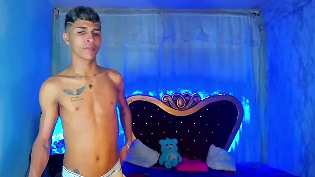 boyswantingplay online show from 28, 2, 2026