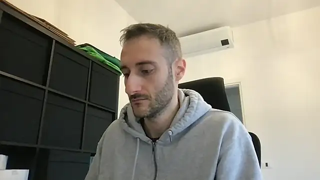 LukaShyGuy online show from 4, 2, 2026