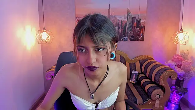 Snapshot of Noa_clk chatting on 8, 11, 2025 Noa clk online show from 8, 11, 2025