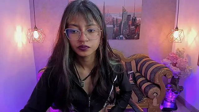 Snapshot of Noa_clk chatting on 12, 11, 2025 Noa clk online show from 12, 11, 2025