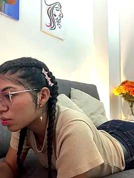 Snapshot of joryinateen chatting on 27, 10, 2025 joryinateen online show from 27, 10, 2025