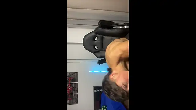 JUSTIN JHONS online show from 21, 11, 2025