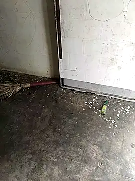 Snapshot of sureshji11 chatting on 23, 10, 2025 sureshji11 online show from 23, 10, 2025