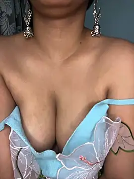 Snapshot of Cute_Marina chatting on 24, 6, 2026 Cute Marina online show from 24, 6, 2026