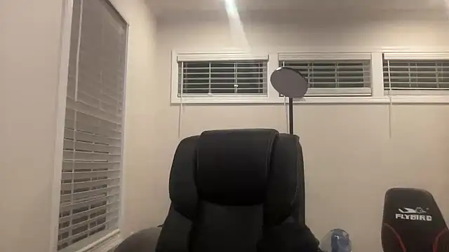 Snapshot of andrenoma427 chatting on 18, 12, 2025 andrenoma427 online show from 18, 12, 2025