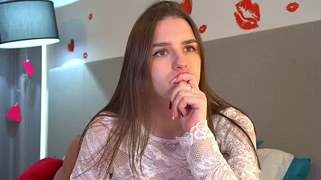 Snapshot of AliceAtkins chatting on 13, 4, 2026 AliceAtkins online show from 13, 4, 2026