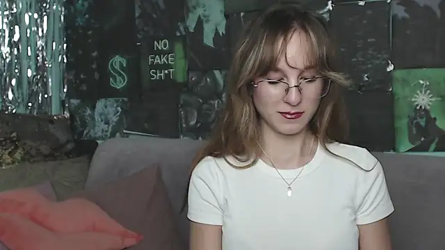 AlishaKellyi online show from 30, 10, 2025