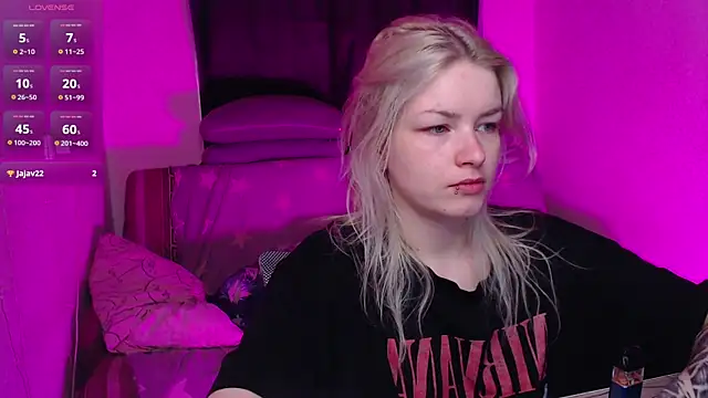 Snapshot of CherryNight6 chatting on 1, 7, 2026 CherryNight6 online show from 1, 7, 2026