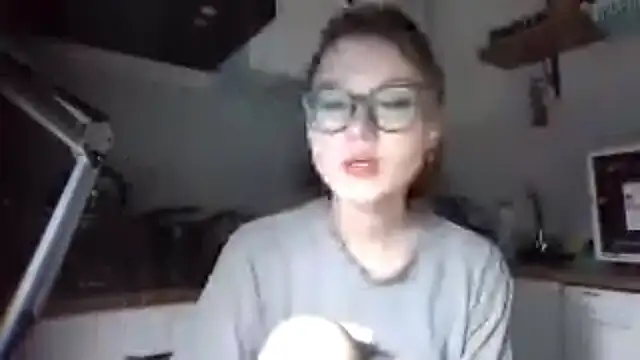 LilysTaylor online show from 24, 10, 2025