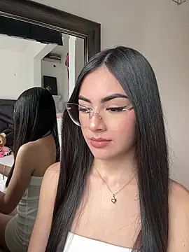 IslaCole online show from 12, 1, 2026