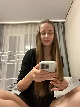 Snapshot of Angel_hotyy chatting on 29, 10, 2025 Angel hotyy online show from 29, 10, 2025