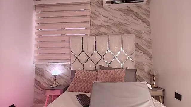 ellisrossi online show from 13, 11, 2025