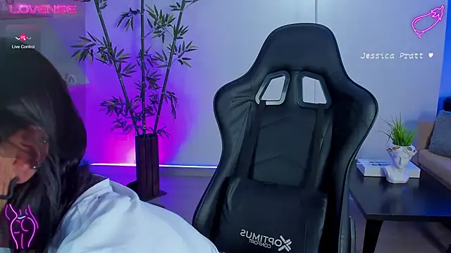 JessicaPratt online show from 16, 1, 2025