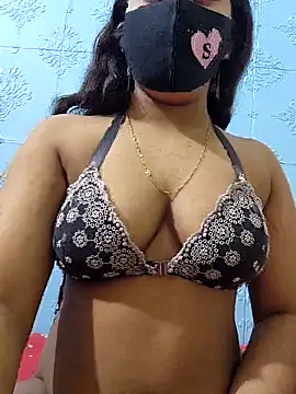 Snapshot of Raisa09 chatting on 3, 11, 2025 Raisa09 online show from 3, 11, 2025