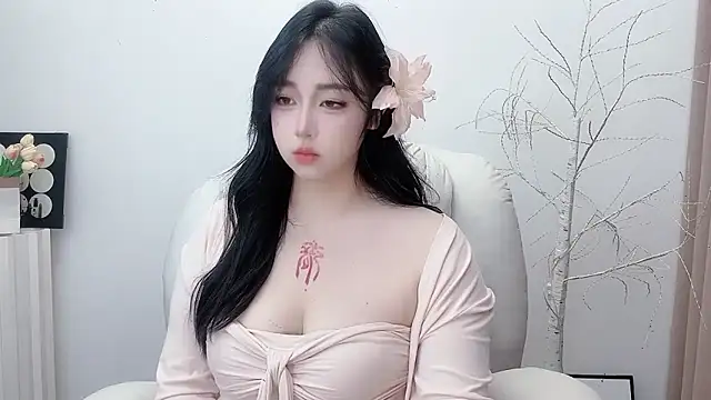 Love-hanzaizai718 online show from 20, 12, 2025