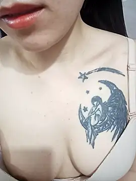 Cherry Le02 online show from 15, 4, 2026