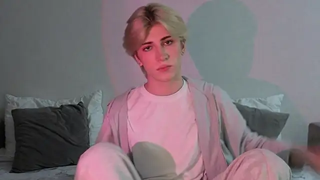 Snapshot of Oliver_star_boy_ chatting on 25, 6, 2026 Oliver star boy online show from 25, 6, 2026