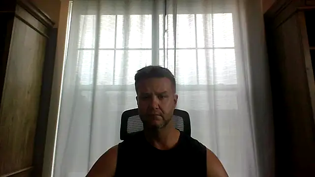 Snapshot of 45andfit1 chatting on 30, 10, 2025 45andfit1 online show from 30, 10, 2025