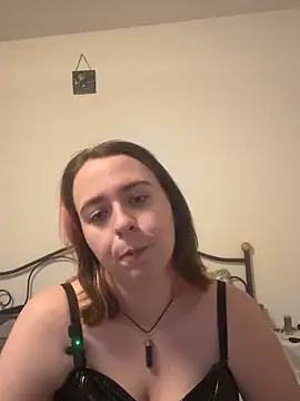 Latexaddictx  online show from 25, 10, 2025