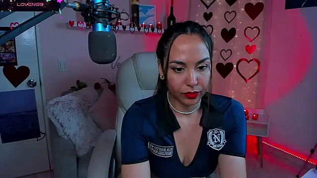 Snapshot of VenusIsLove_ chatting on 12, 2, 2025 VenusIsLove  online show from 12, 2, 2025