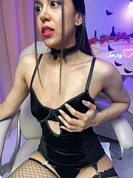 Snapshot of VenusIsLove_ chatting on 19, 10, 2025 VenusIsLove  online show from 19, 10, 2025