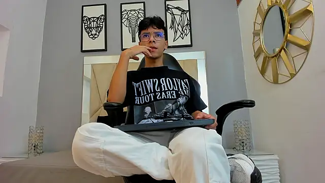 adams bobby online show from 14, 3, 2026