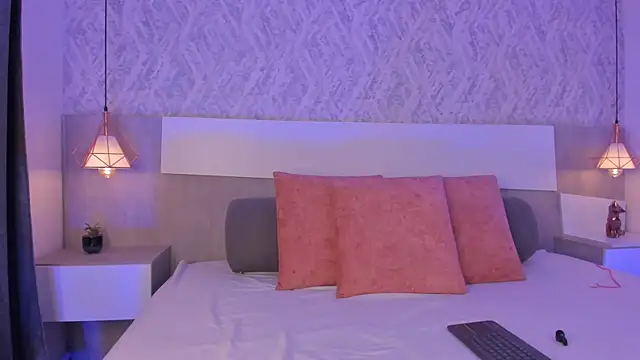 Vittoria  rossi online show from 10, 4, 2026