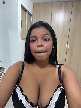 Cloe stom online show from 25, 10, 2025