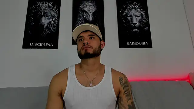 AUSTINN TORRES online show from 23, 6, 2026