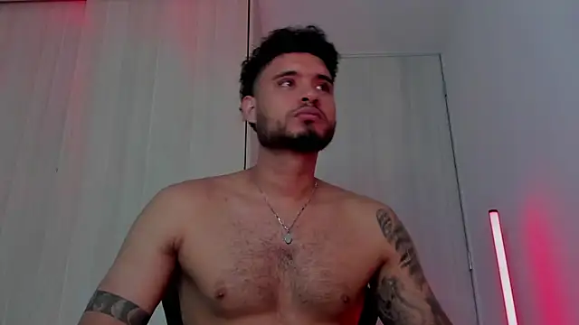 AUSTINN TORRES online show from 21, 7, 2026