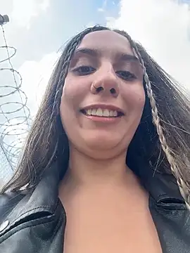 sarah honey   online show from 1, 12, 2025