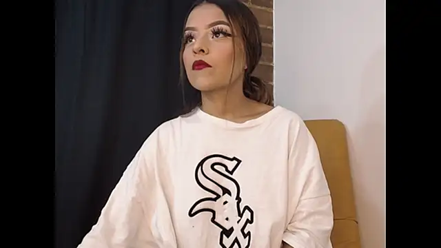 hailey bri online show from 5, 11, 2025