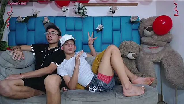 Snapshot of Hot_Boys_Latinos_X chatting on 15, 2, 2026 Hot Boys Latinos X online show from 15, 2, 2026