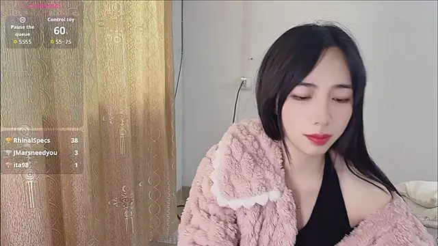 by-Hannah online show from 6, 11, 2025