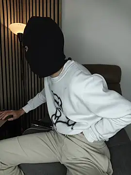 findomhot online show from 15, 12, 2025