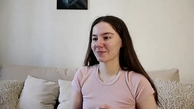 Petalwren online show from 25, 4, 2026