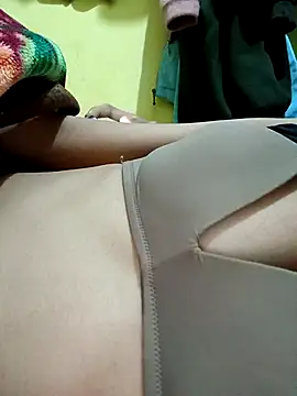 Snapshot of Cutey_neha07 chatting on 9, 11, 2025 Cutey neha07 online show from 9, 11, 2025