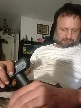 Snapshot of Fuckboyguyman chatting on 9, 5, 2026 Fuckboyguyman online show from 9, 5, 2026