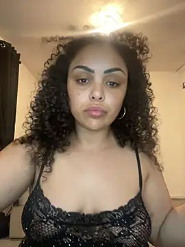 Snapshot of CaramelCarmenxox chatting on 7, 4, 2026 CaramelCarmenxox online show from 7, 4, 2026