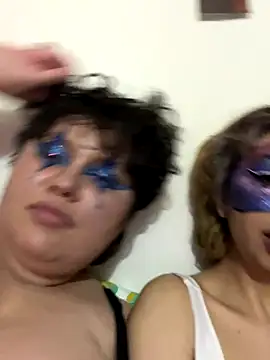 Snapshot of Ellie_Raven chatting on 31, 10, 2025 Ellie Raven online show from 31, 10, 2025