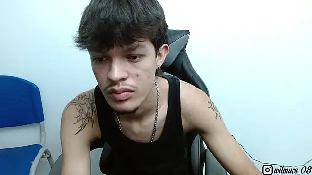 Snapshot of BrayanOconer08 chatting on 4, 11, 2025 BrayanOconer08 online show from 4, 11, 2025