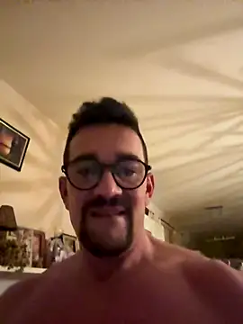 Snapshot of Gentleman_36 chatting on 26, 10, 2025 Gentleman 36 online show from 26, 10, 2025